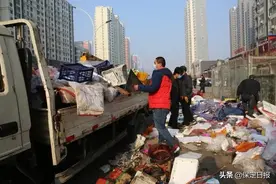 保定取缔多处马路市场！秀兰尚城市场、北河沿市场被取缔图片