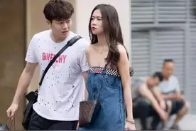 姑娘，你这是裤子还是裙子啊？太有个性了，走在街上回头率太高了图片