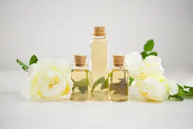 科学护肤｜正确使用精油，让皮肤更精致图片