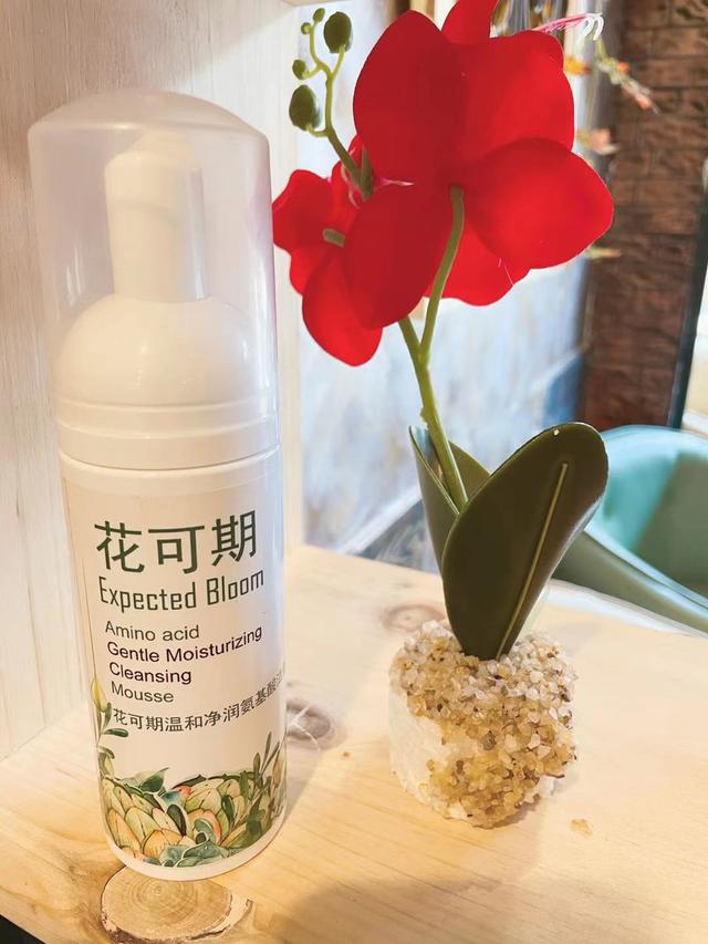 4款网红氨基酸洗面奶，紧致粗大毛孔，让肌肤恢复年轻状态