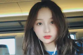 小说：梦里出现的女人图片