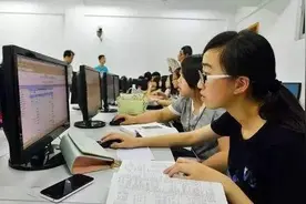 浙江公布二段线分数段，198人滑档，最高分683的考生太可惜图片