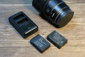 充电新玩法，适配多款相机电池的VN2智能屏显充电器体验图片