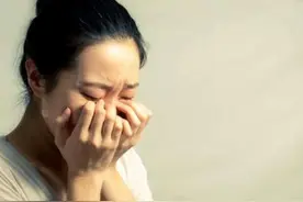 女大学生“怀孕”现象频出，辅导员说出原因，大部分有这3个特点图片