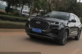 如此灵活的“大块头”试驾瑞虎8 PLUS 鲲鹏版图片