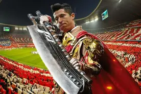 「历史上的今天」九五之尊！上帝给了莱万9分钟“天神下凡”图片