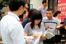2021年秋季开学时间或延长，多地已下发明确通知，家长须提前知晓图片