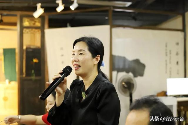 今大福德福品鉴会在“茶饰界”成功举办，班章古树霸气之韵令人倾倒