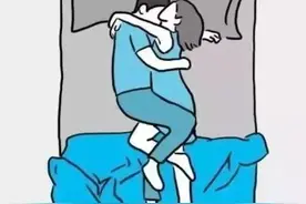 七种常见的夫妻睡姿，第3种睡姿的夫妻感情最好，你们是哪一种图片