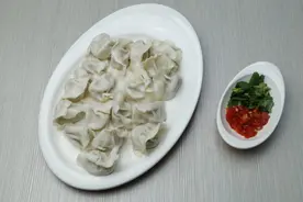 牛运霞：饺子馅使用干香菇or鲜香菇？要不要提前焯水？图片