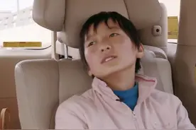 《变形计》农村女儿来城市生活，却不知道爸爸是大明星，太尬了图片