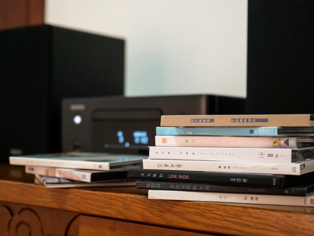 2020年还在听CD，除了情怀还有啥？天龙CEOL N10台式音响的用后感