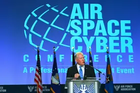 外媒：中国试射轨道轰炸武器，可绕过南极打美国！美军目瞪口呆图片