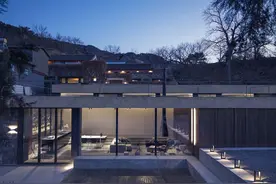 住宅设计：豪宅也可能是仓库改造出来的，长城脚下的仓库豪宅图片