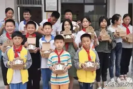 北京蕲春企业商会骆晓敏帮助贫困山区学校饮水问题获赞图片