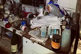 英国男子犯罪被捕，田园小屋被废弃数十年，现宛如鬼屋令人唏嘘图片