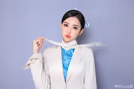 人设彻底崩了！潘玮柏老婆与方媛夜店蹦迪热舞，打碟动作自然娴熟视频封面