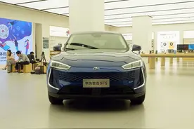 试驾赛力斯SF5：“ 华为”光环加持，对得起25万的售价吗？图片