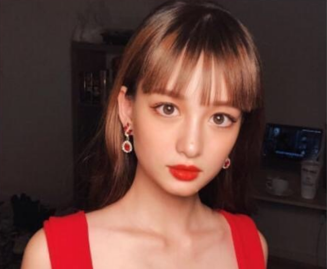 拉踩欧阳娜娜，营销“汤臣一品千金，”这位00后网红又叕翻车了