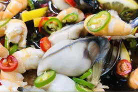 便宜海鲜小生蚝，搭配小米辣蘸料，味道清新爽口回味无穷图片