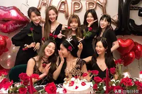 少女时代合体庆祝出道13周年 8人穿黑色小礼服聚齐图片