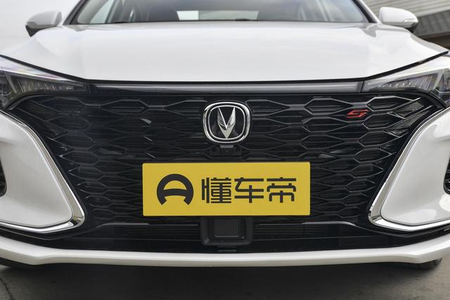 为何说买长安逸动PLUS要选1.4T，多花1万上顶配，值吗？