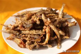 用蜘蛛丝钓白条鱼，一种历史极为悠久的钓法，都快被人遗忘了图片