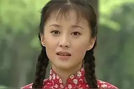 《情深深雨蒙蒙》45岁可云和17岁女儿同框，不似母女更似姐妹图片