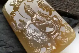 翡翠雕刻题材四大菩萨，一定要分得清楚，不要乱买！行家讲述图片