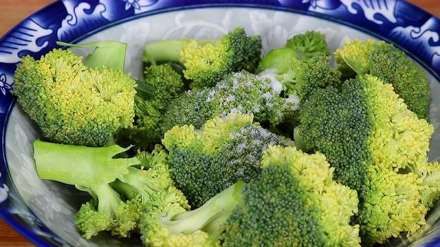 西兰花的做法大全家常菜（钟南山院士推荐一定多吃西兰花）