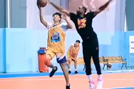山西试训NCAA后卫，曾拒绝清华赴美！遭韦德打爆，他被严重高估？图片