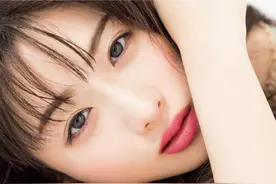 石原里美 MAQUIA杂志 2020年5月封面图片