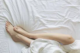 裸睡到底好不好？会不会影响健康？老刘告诉你答案图片