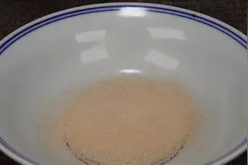 酵母粉别再买了，自己在家做超简单，2块钱做一大碗，一年用不完图片