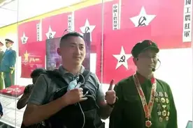 英雄归来唱铁军——“最美退役军人”、老山一等功臣王健根写真图片