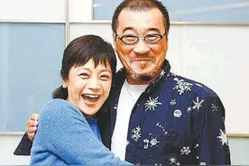 “乐坛教父”李宗盛：4段感情2段婚姻，62岁牵手小27岁女友图片