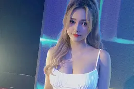 越南知名美女DJ，光鲜背后的故事，曲折又励志图片