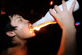 喝酒前吃什么好，不容易醉酒的原因图片