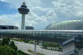 中国驻新加坡大使馆提醒：中外籍旅客8月28日起新加坡赴华流程有更改图片