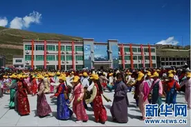 西藏索县：雪域高原绽放幸福之花图片