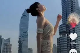 22岁网红《温精灵》突然爆火，抖音粉丝高达1458W，原因令人深思图片