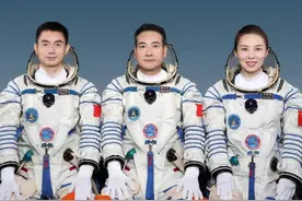 宇航员带武器出舱？究竟是为了防谁，背后原因比你想象更严重图片