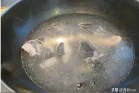 分享感染肺炎病毒隔离期间通过食物增强免疫力的鸡汤做法图片