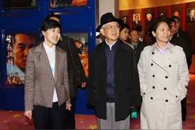 一通讯员16岁参军，历经38年历练，从上尉晋升为上将，他是谁图片