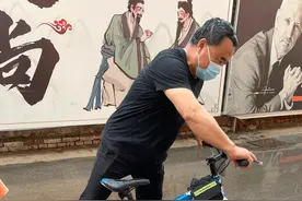 济南的中恒商场，给孩子买了车子，你喜欢就好图片