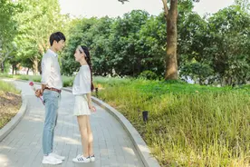 老公控制欲太强，妻子婚后叫苦连天，无奈之下提出离婚图片