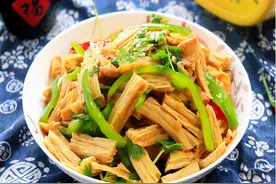 人人爱吃的豆腐皮和腐竹，大家能分清楚吗？两道菜来说明一下图片