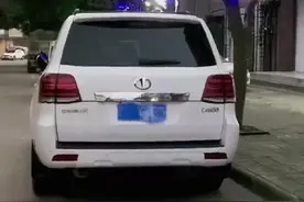 恒天L4600现身街头，神似陆地巡航舰，售价不到20万图片