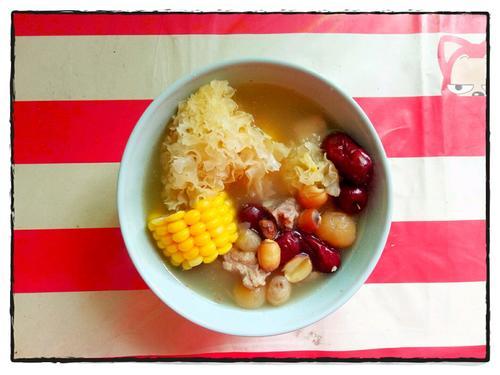 花胶海底椰汤牛肉 2026年花胶海底椰瘦肉汤