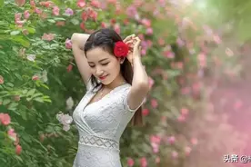中老年女性如何拍摄唯美人像？解锁25个摄影姿势，自然优雅又年轻图片